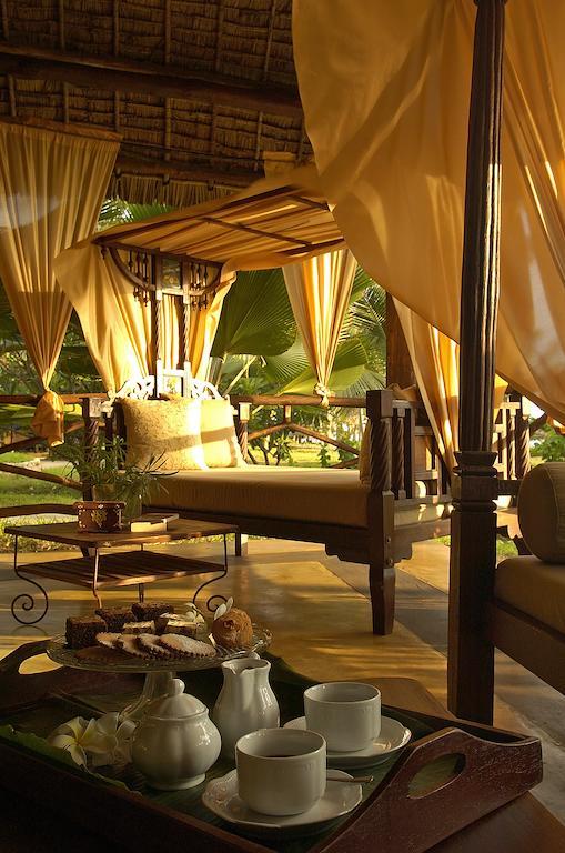 Breezes Beach Club And Spa Bwejuu Buitenkant foto