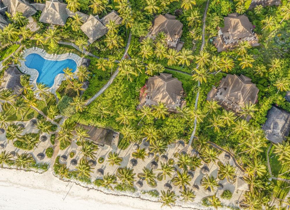 Breezes Beach Club And Spa Bwejuu Buitenkant foto