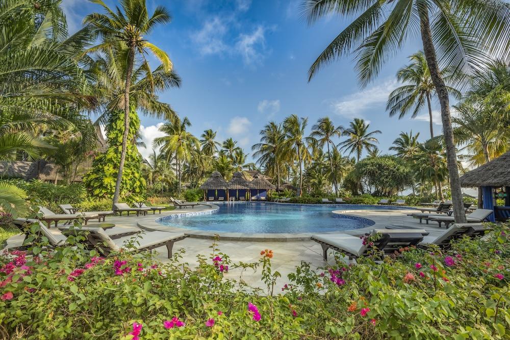 Breezes Beach Club And Spa Bwejuu Buitenkant foto