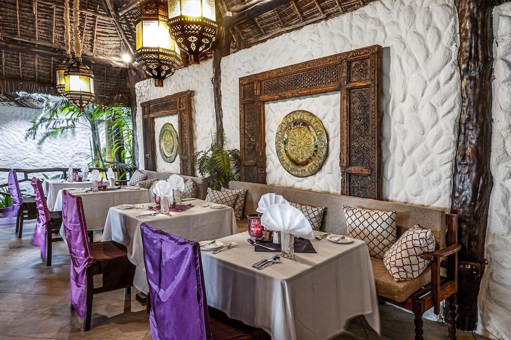 Breezes Beach Club And Spa Bwejuu Buitenkant foto