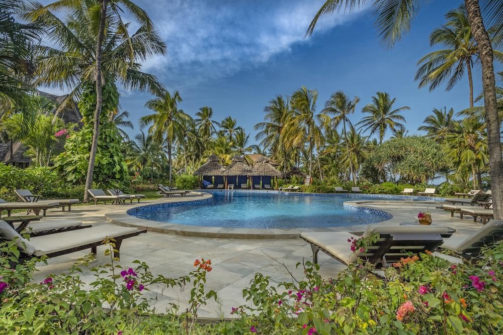 Breezes Beach Club And Spa Bwejuu Buitenkant foto