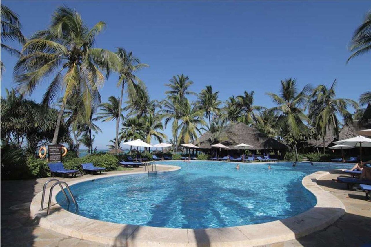 Breezes Beach Club And Spa Bwejuu Buitenkant foto